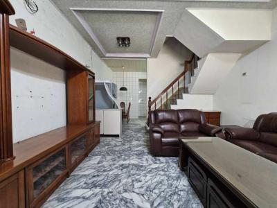 高雄湖內幸福成家車庫透天~信義路~有家俱帶著行李來入住視意圖